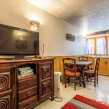 Apartment Amazing In With Kitchenette Annot