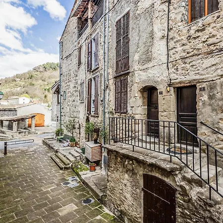 Apartment Amazing In With Kitchenette Annot